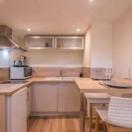 Couttet - Welkeys Apartman *